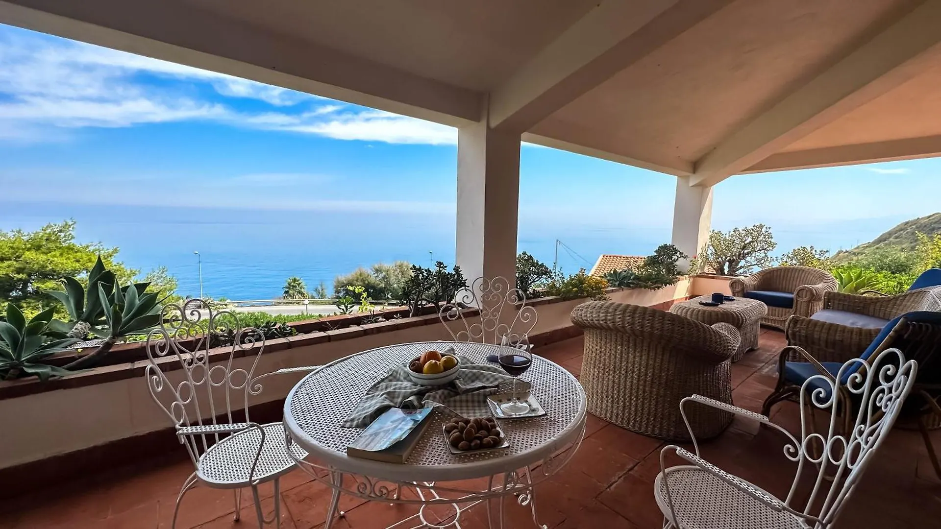 Villa Fortunato Gioiosa Marea Italy